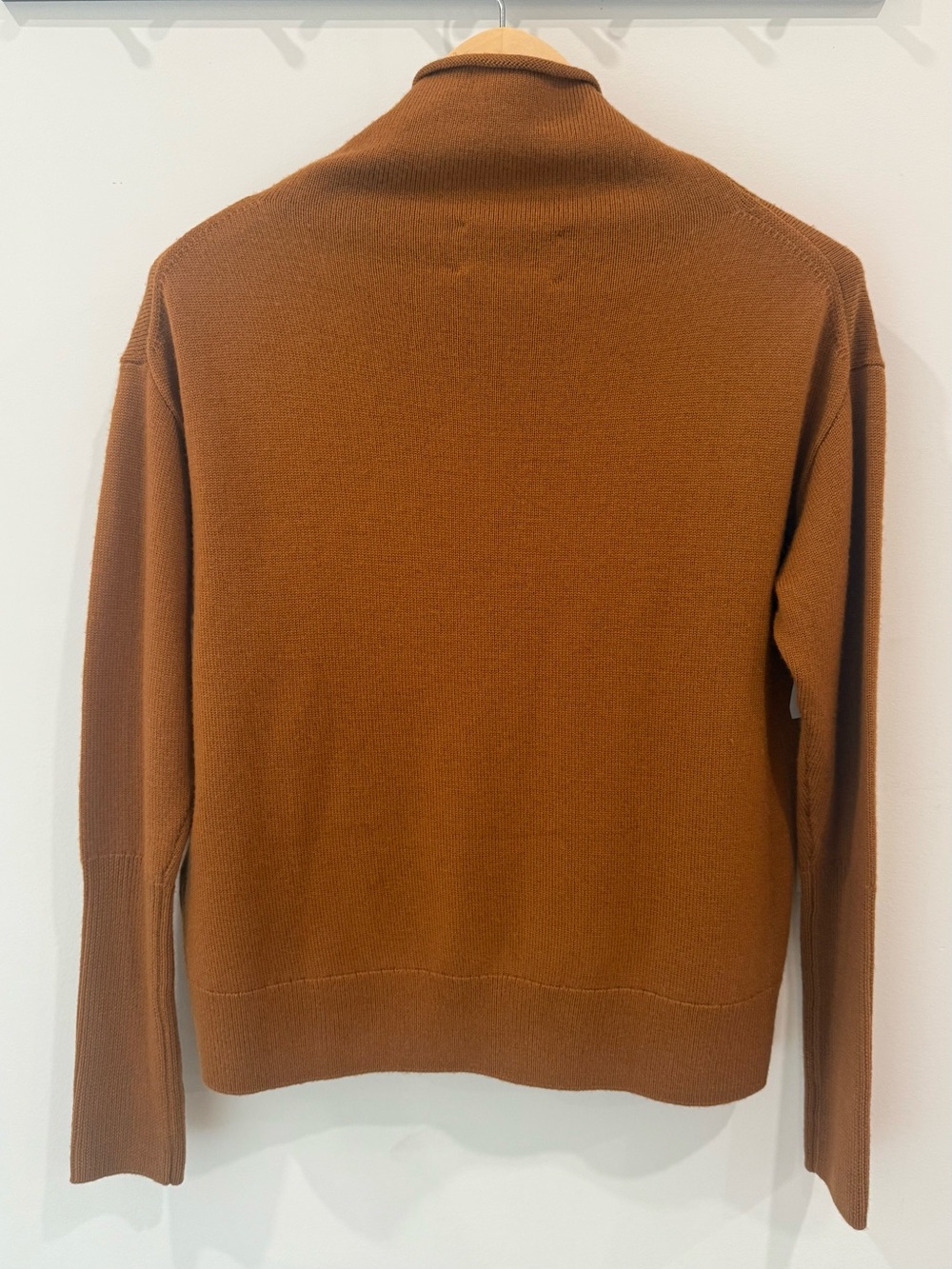 NWT ARITZIA Wilfred Cyprie Sweater Merino wool mockneck Rich Chestnut Small - Picture 4 of 12